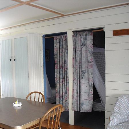 Lake Wolsey Cabins Hotel Gore Bay Zewnętrze zdjęcie
