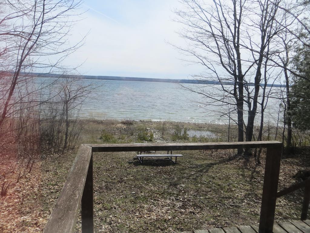 Lake Wolsey Cabins Hotel Gore Bay Zewnętrze zdjęcie