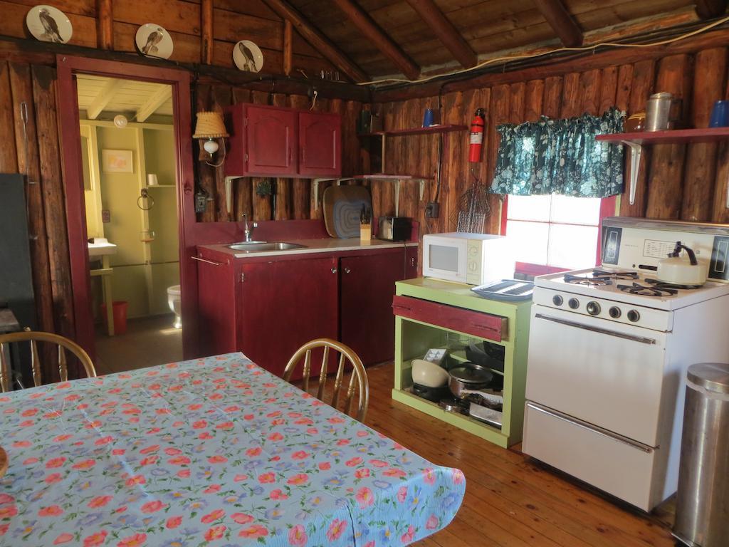 Lake Wolsey Cabins Hotel Gore Bay Pokój zdjęcie